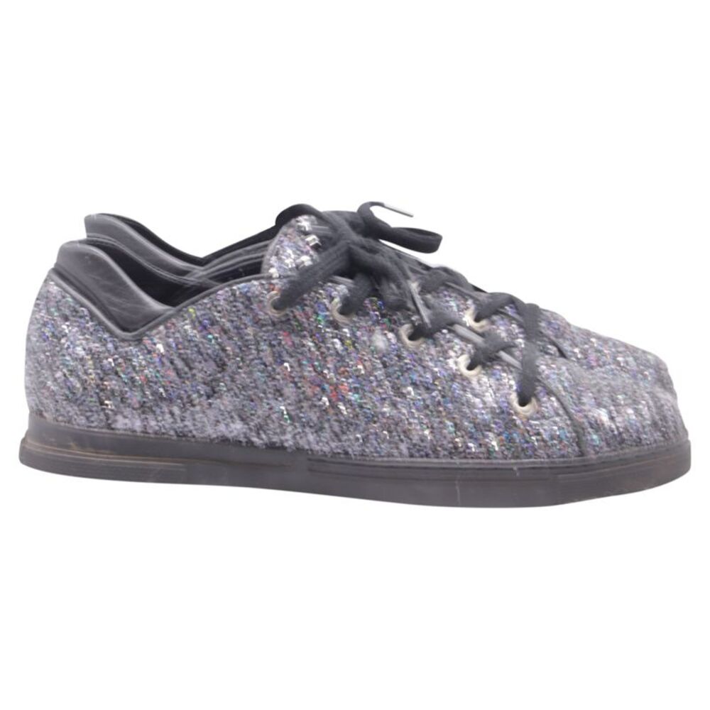 Stuart Weitzman Low-Top Sneakers in Multicolor Glitter